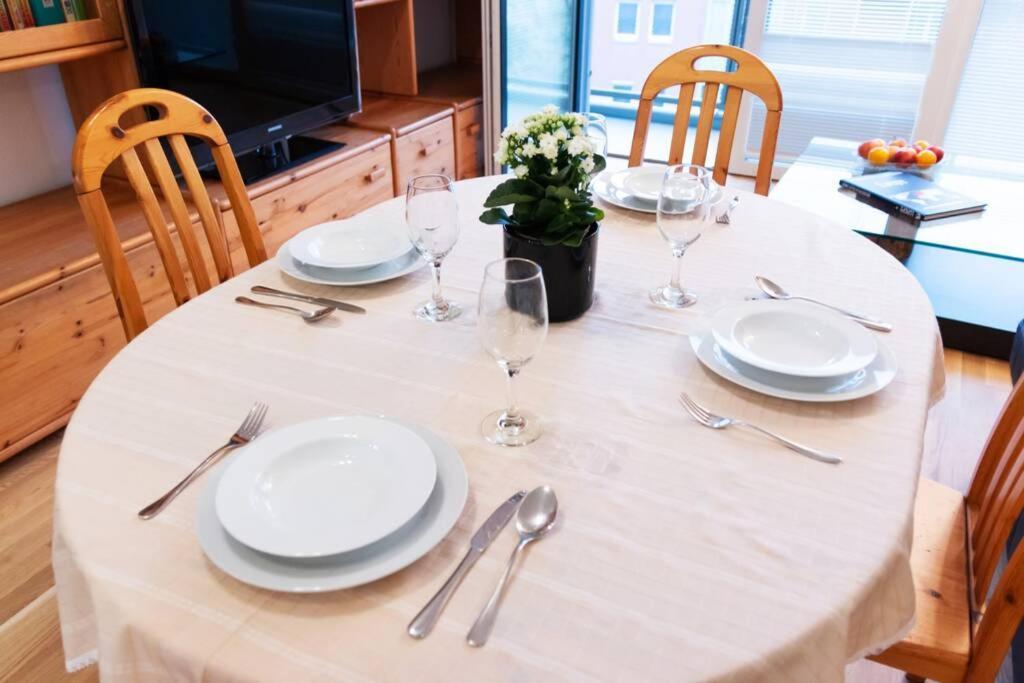 New, Quiet Flat Next To U1, Vic, Shopping Mall,... Vienna Exterior photo